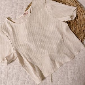 Blue Blush - Cream Ribbed open back crop shirt
